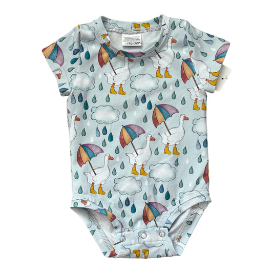 Onesie-Goose/Rainbows 12M