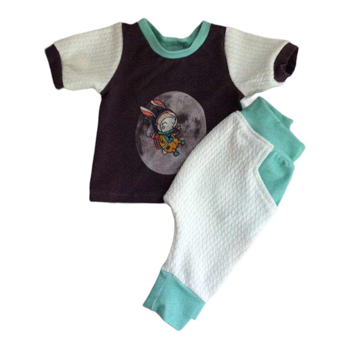 Infant Graphic Bunny tee and pants 6/9M